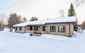 Cozy Five Bedroom House